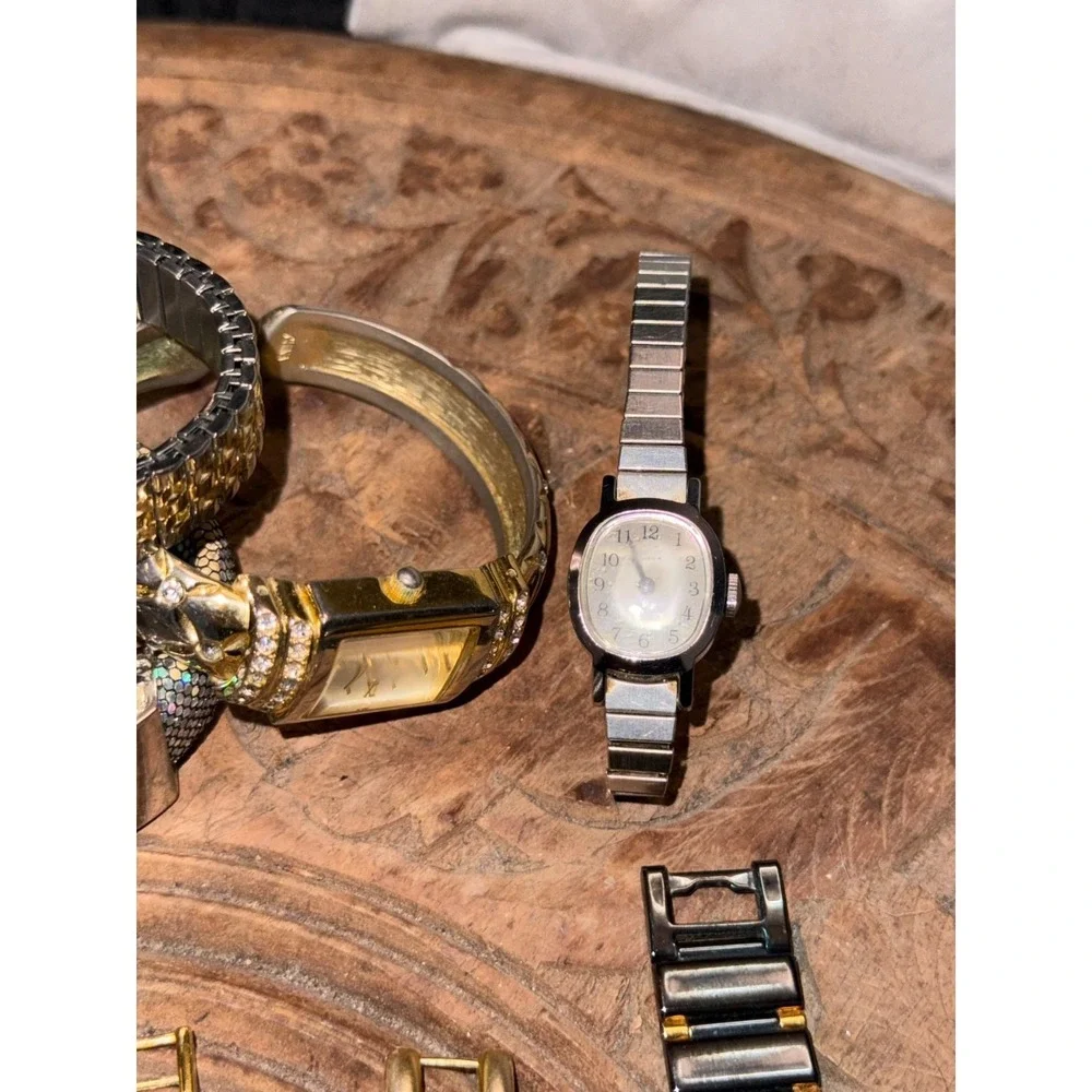 Vintage to modern watch lot